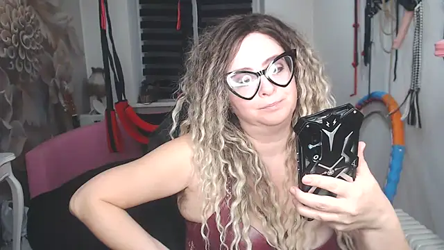 Chat XXX ao vivo de MISSwithDOLLS