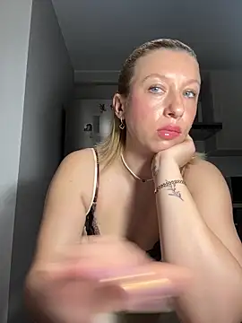 Kittie_Valentine Chat XXX in diretta