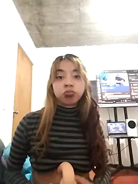 Atenea_7 现场XXX聊天