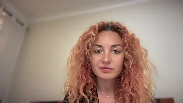 Reddgiirl's Live XXX Chat