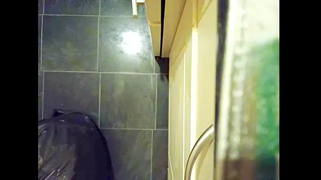 hairyuncut00's Live XXX Chat