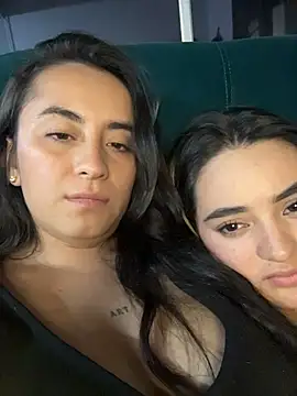 Antonella_Julieta Adlı Modelin Canlı XXX Sohbeti