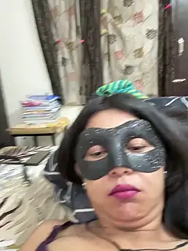 raavigirl's Live XXX Chat