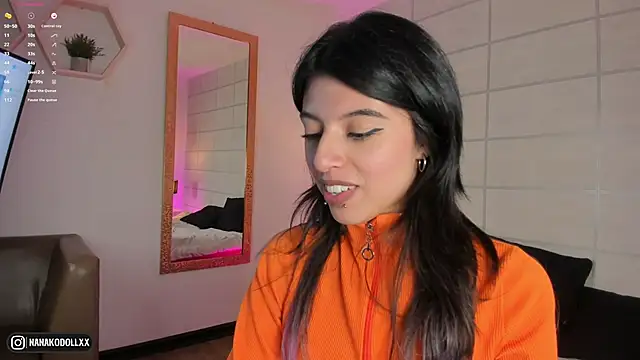 NanakoDollx's Live XXX Chat