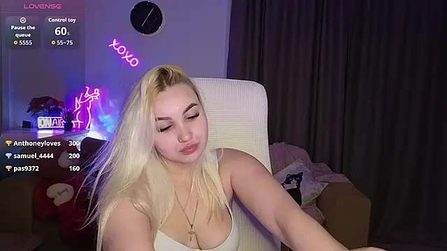 adrelaxina Adlı Modelin Canlı XXX Sohbeti