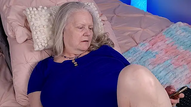 Kaitlyn_Winters: онлайн-секс-чат