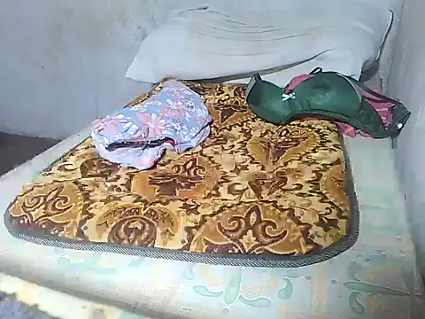 star_ass Adlı Modelin Canlı XXX Sohbeti