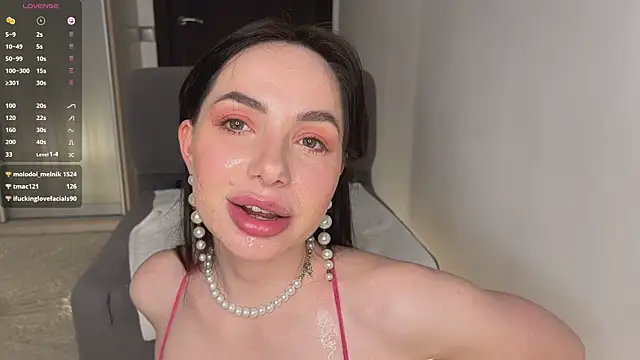 Show modela cutie_anna na web-kameri