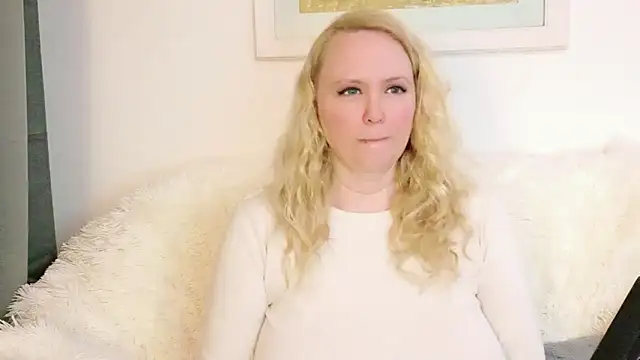 Sarah4you's Live XXX Chat