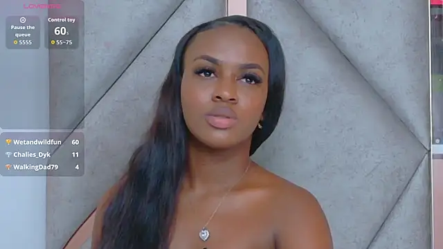 Chat XXX en directo de Sally-Noa