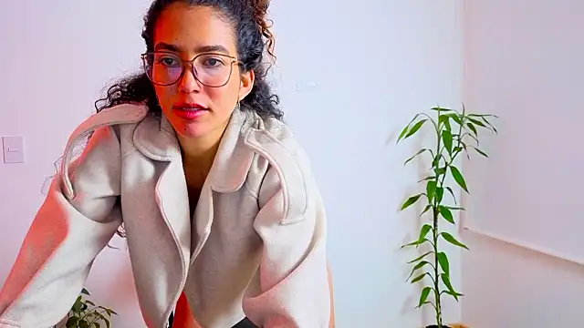 Maithe_Perroni: онлайн-секс-чат