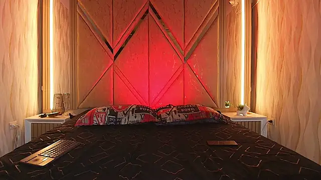 Chat XXX ao vivo de Hotcouple_222