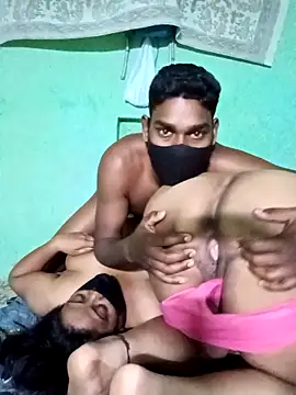 LoveOnStream: вебкам-шоу