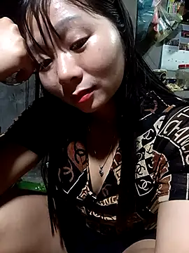 vangkt-cute's Live XXX Chat