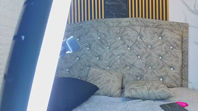 Katty_Roose2: онлайн-секс-чат