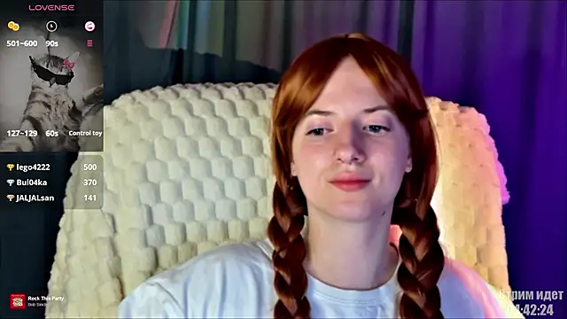 Živý XXX chat HeyAlise