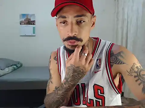 emiliano_hottt – Live XXX-chat