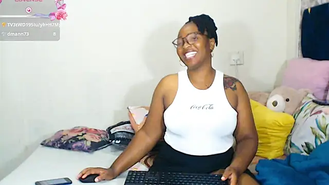 veronica1xxx লাইভ XXX চ্যাট