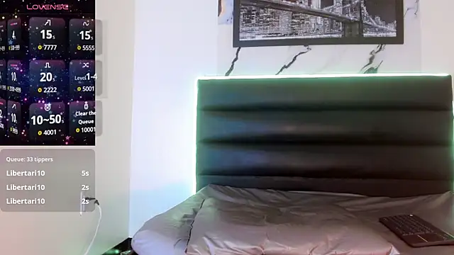 Karlaa_Hernandez_'s Live XXX Chat