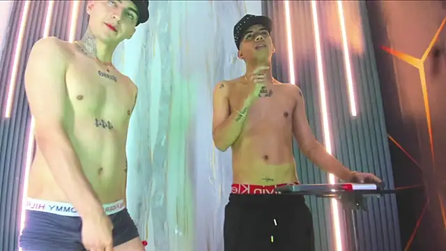 Angel_xxx: онлайн-секс-чат