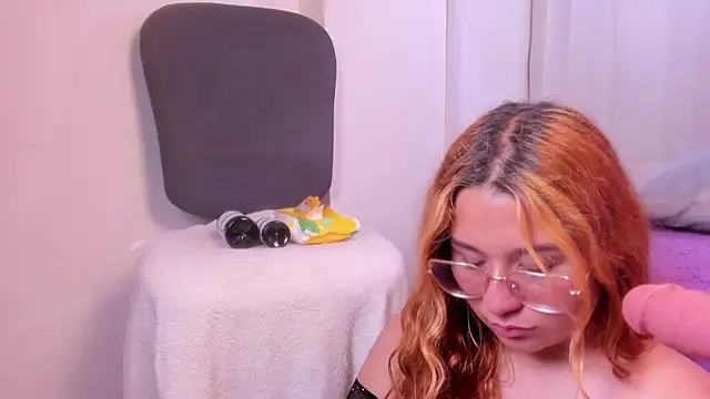 แชท XXX สดของ shantal_cooper_