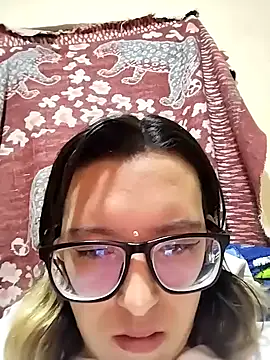 Greta_silber26 Chat XXX live