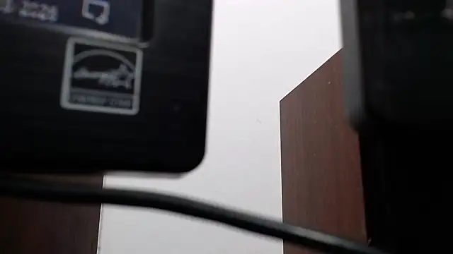 emiliaa_hot 现场XXX聊天