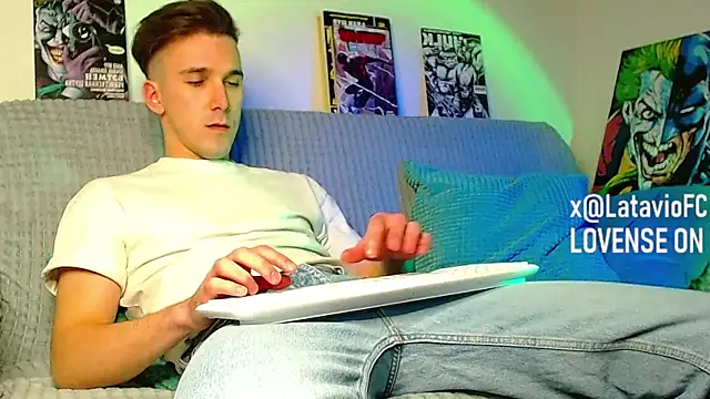 Midnighter_ 即時 XXX 聊天