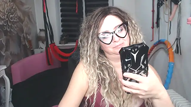 MISSwithDOLLS Webcam show