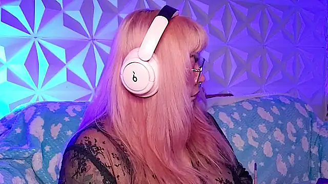 Satyn_doll Adlı Modelin Canlı XXX Sohbeti