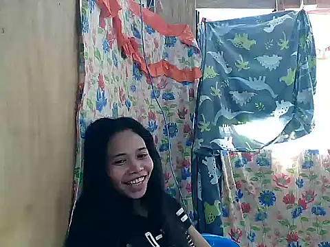 PinaySkinnyGirl 现场XXX聊天