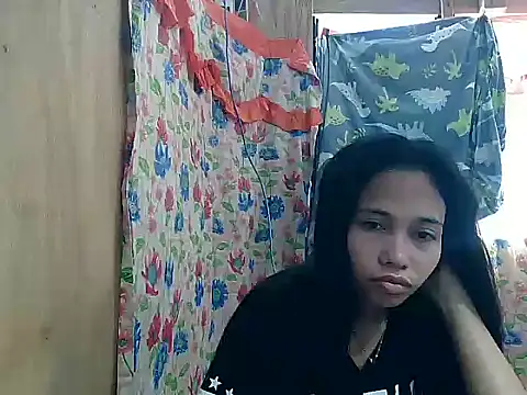 Chatroom XXX en direct de PinaySkinnyGirl