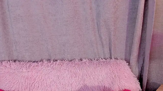 ameliiaa_smith Adlı Modelin Canlı XXX Sohbeti