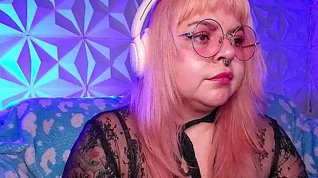 Czat XXX na żywo – Satyn_doll