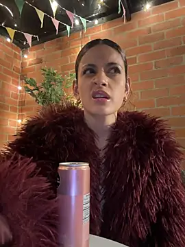 alana15 Adlı Modelin Web Kamerası Şovu