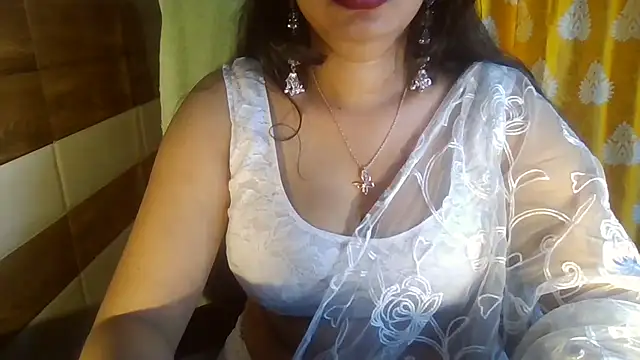 Yashika_Loves Live XXX Chat