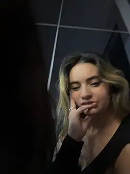 Pokazy przed kamerką – Antonella_Julieta