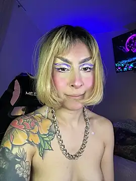 Cinamoonn Adlı Modelin Canlı XXX Sohbeti