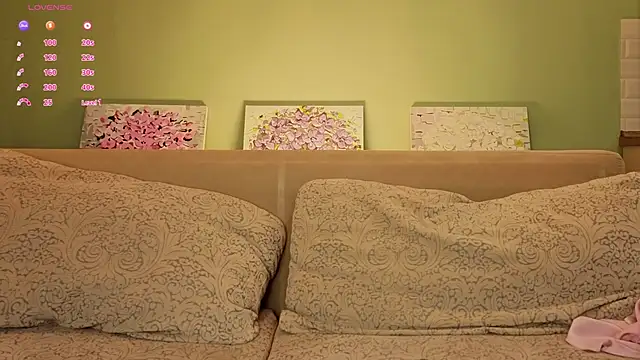 UWU_flowerのライブXXXチャット