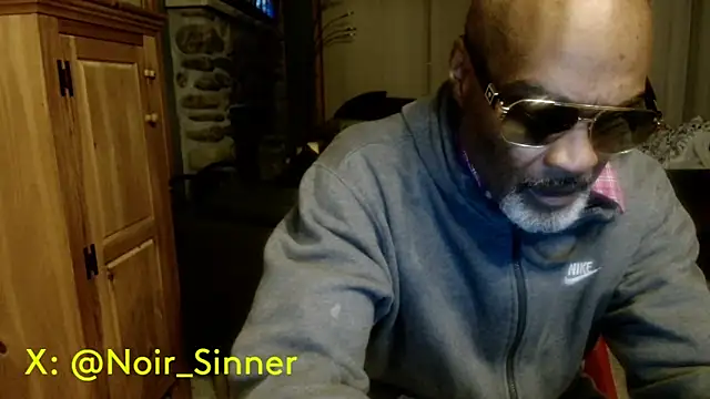 sinnernoir Adlı Modelin Canlı XXX Sohbeti