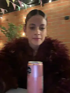 alana15's Webcam Show