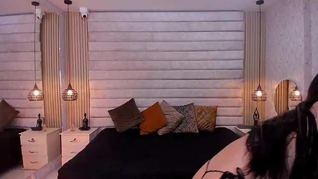 VictoriaaBlair Chat XXX live