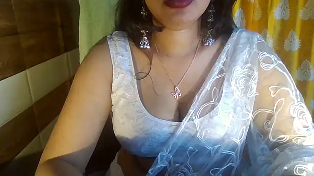 Czat XXX na żywo – Yashika_Loves