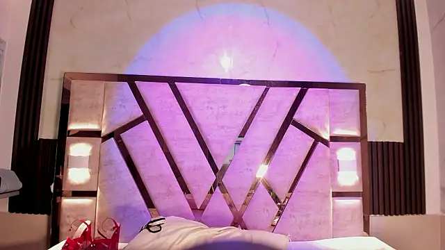 Athenea_Mills' Live XXX Chat