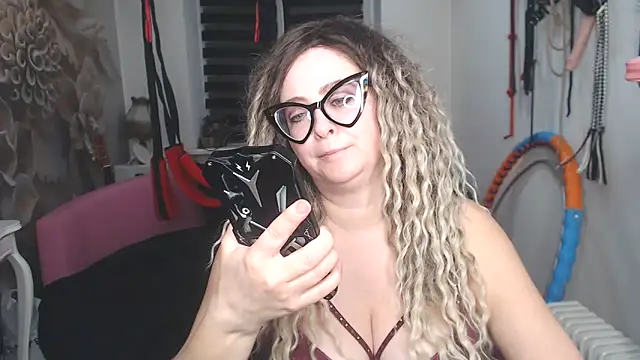 MISSwithDOLLS Chat XXX live