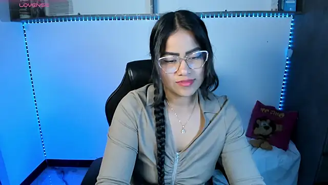 vickylatina_: онлайн-секс-чат