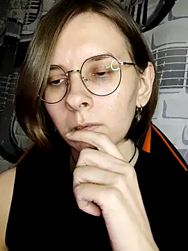 Aashikalaa Chat XXX in diretta