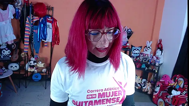 MissMiia2: απευθείας συνομιλία ΧΧΧ