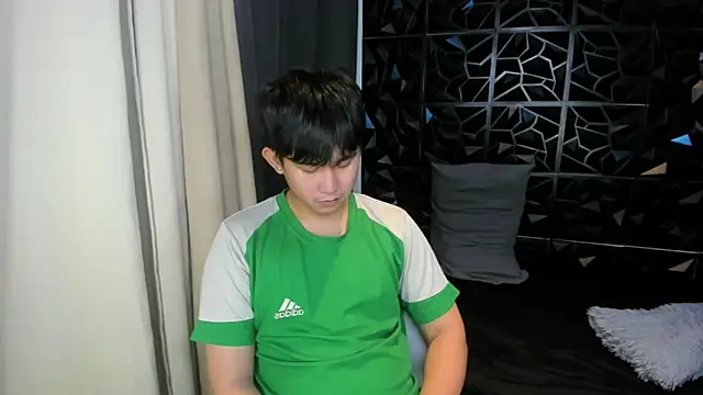 Pokazy przed kamerką – davincihugecock