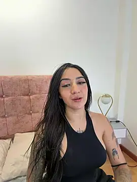 EmmyEvans1's Live XXX Chat